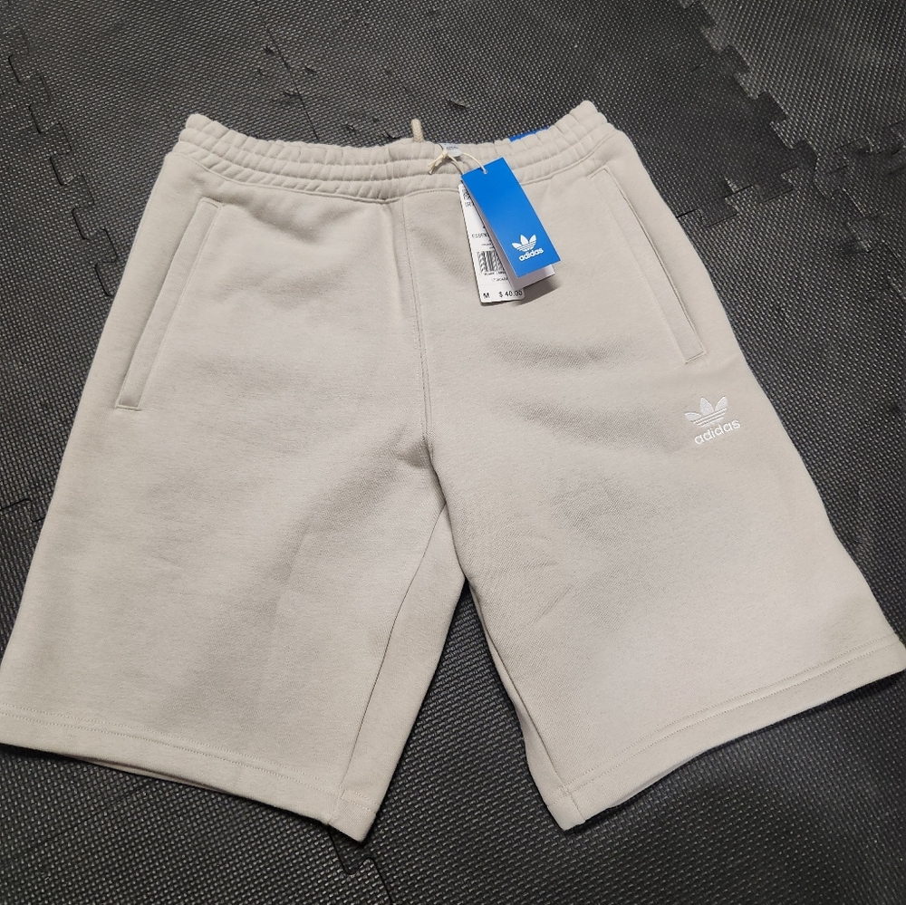Men's Adidas Originals Essentials Short light grey